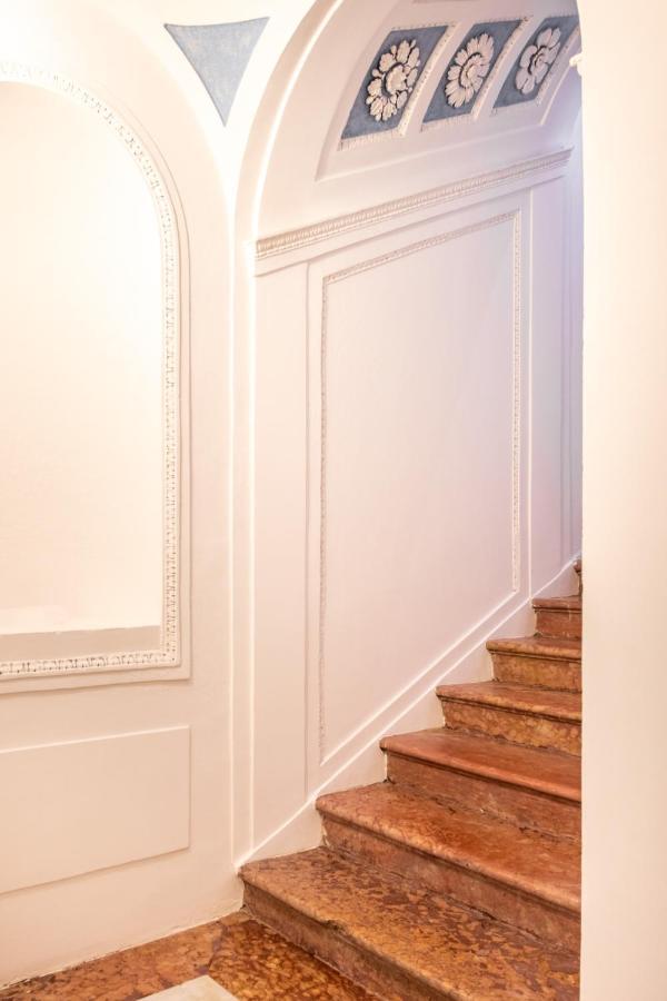 Moncada Suites & Apartments Palerme Extérieur photo